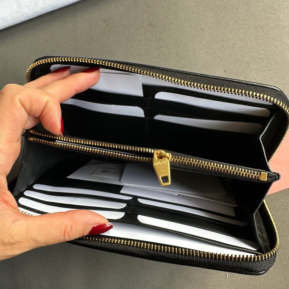 New Balmain 1945 zip around wallet clutch - Picture 3 of 8